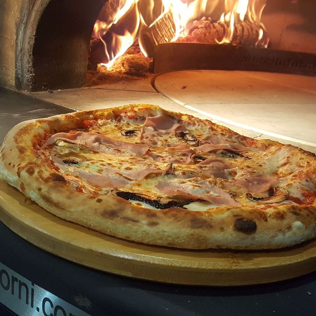 Wood Time Argenteuil - Dish Food Cuisine Pizza Pizza cheese