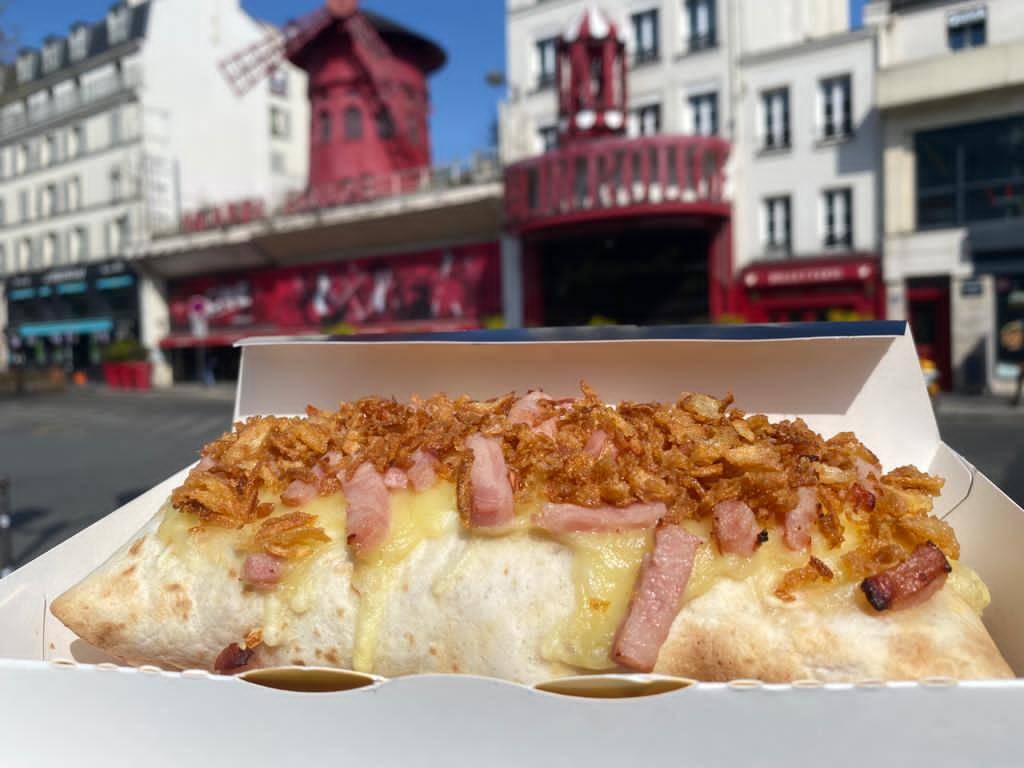 Chamas Burger et Chamas Tacos Montmartre Paris - Food Tableware Hot dog Ingredient Hot dog bun