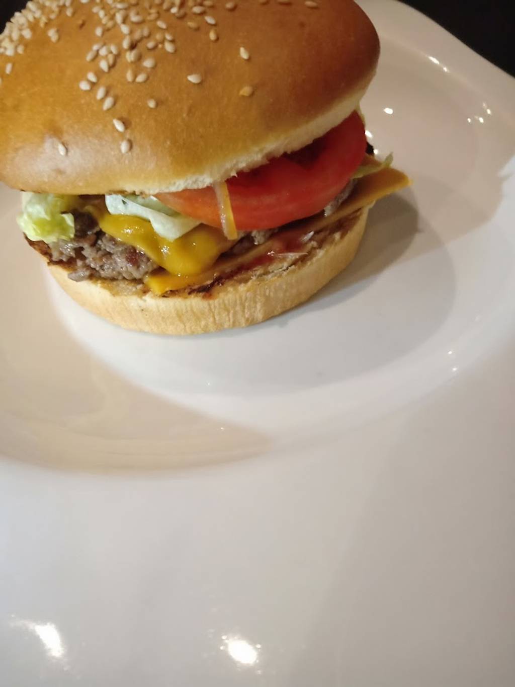 Chez Monsieur Metz - Food Hamburger Bun Ingredient Tableware