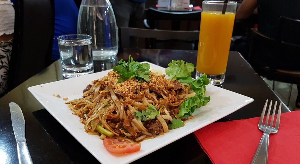 Le Wok Saint Germain Paris - Cuisine Food Dish Pad thai Ingredient