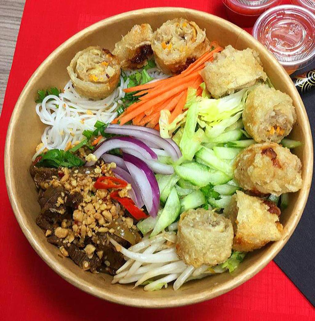 Little Saigon ASIAN STREET FOOD Rennes - Food Tableware Ingredient Recipe Staple food