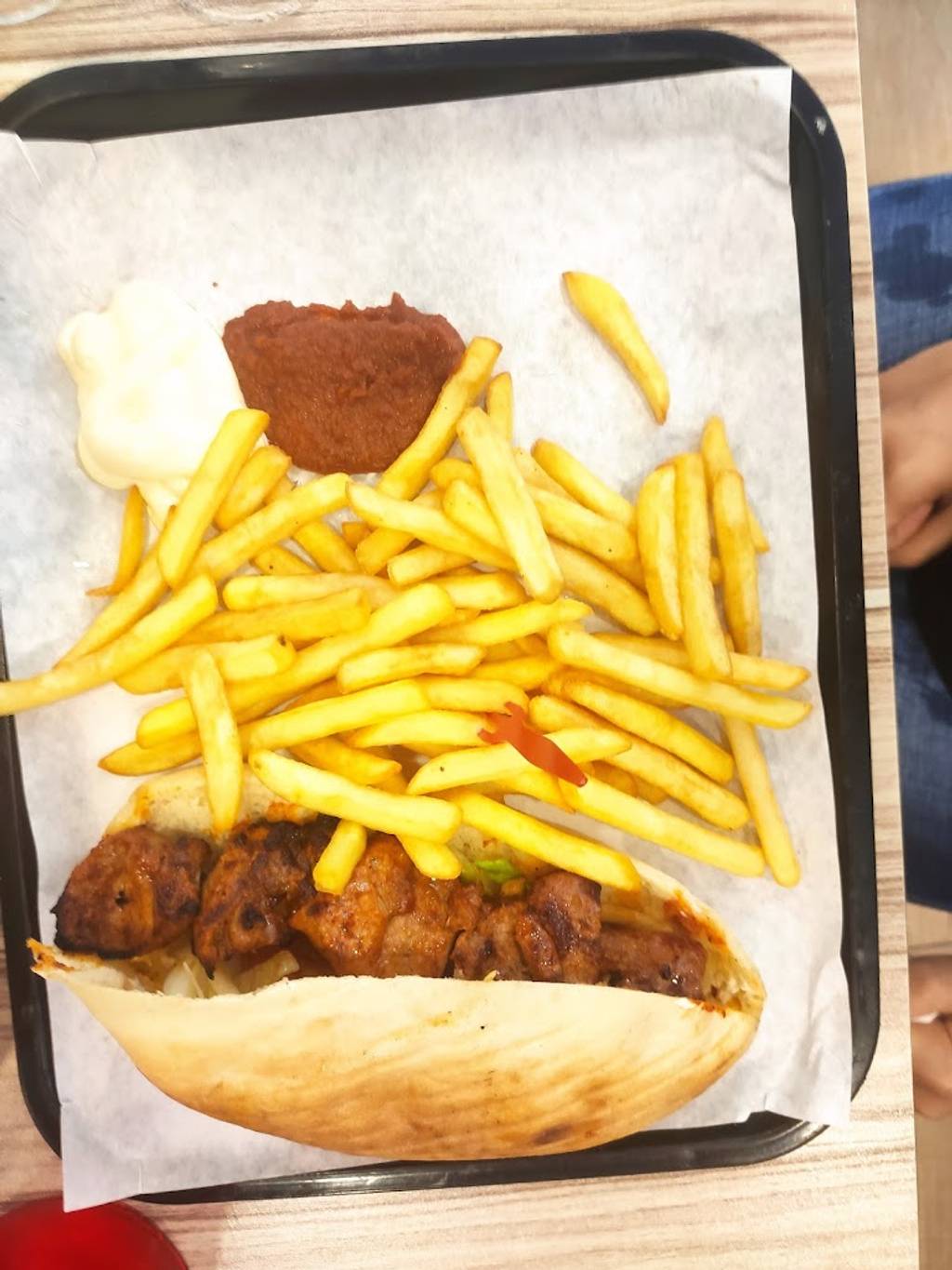 Usta Boulogne-Billancourt - Food Tableware Ingredient French fries Fast food