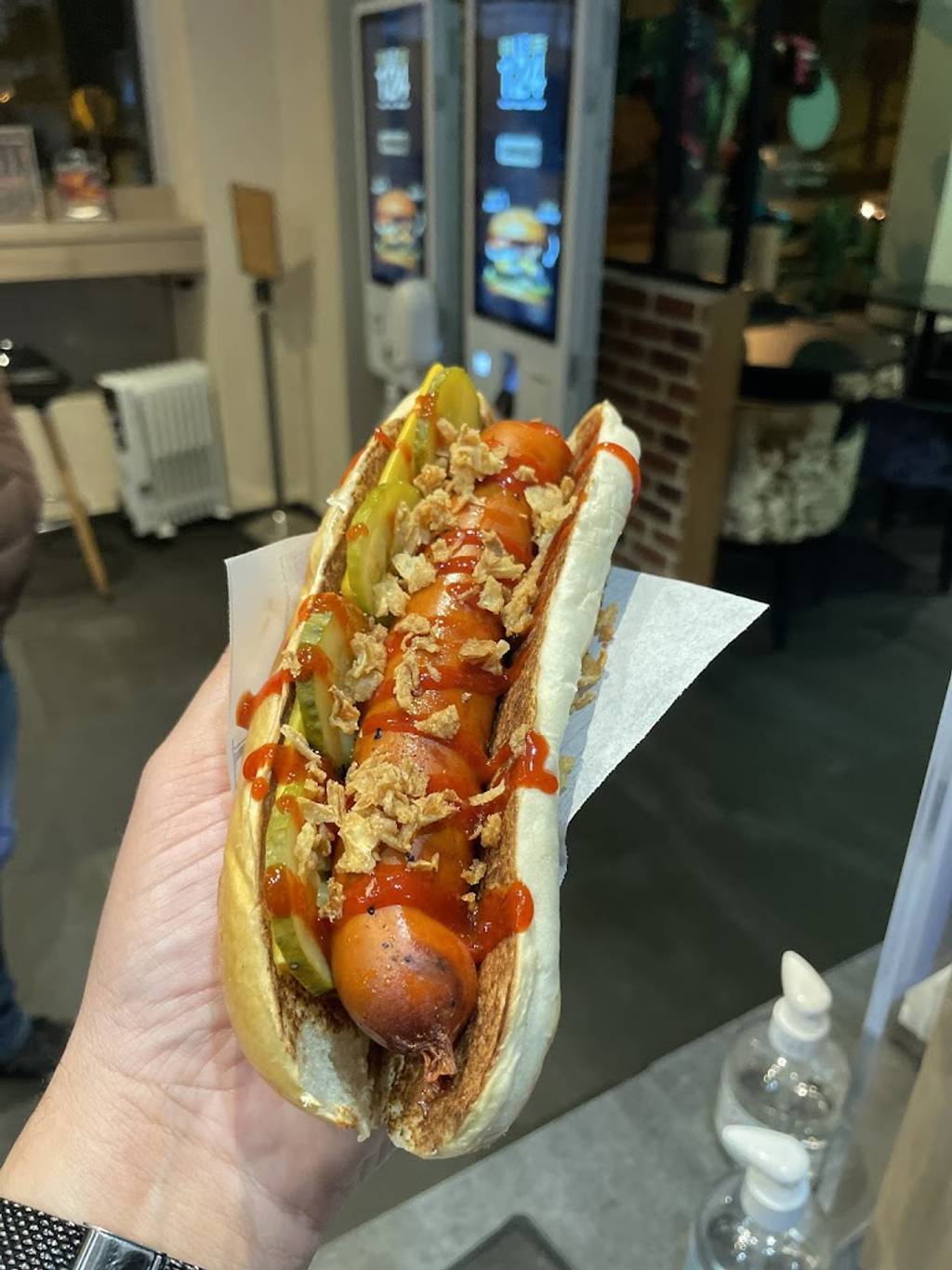 Le 124 Florange Florange - Food Hot dog bun Hot dog Bockwurst Watch