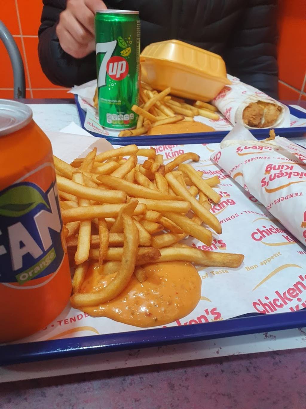 Taxiphone Global Link Multi-Services Saint-Denis - Food Junk food Fast food Fried food French fries