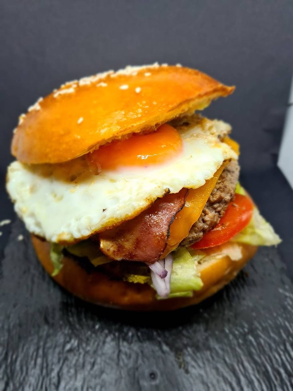 Le K Burger Saint-Raphaël - Food Ingredient Tableware Fast food Recipe