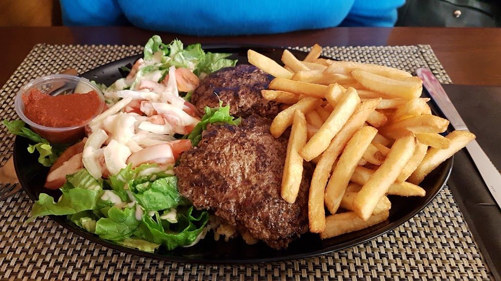 L'lSTANBUL KEBAB / BURGER RESTAURANT Burger Moutiers - Dish Food Cuisine French fries Junk food