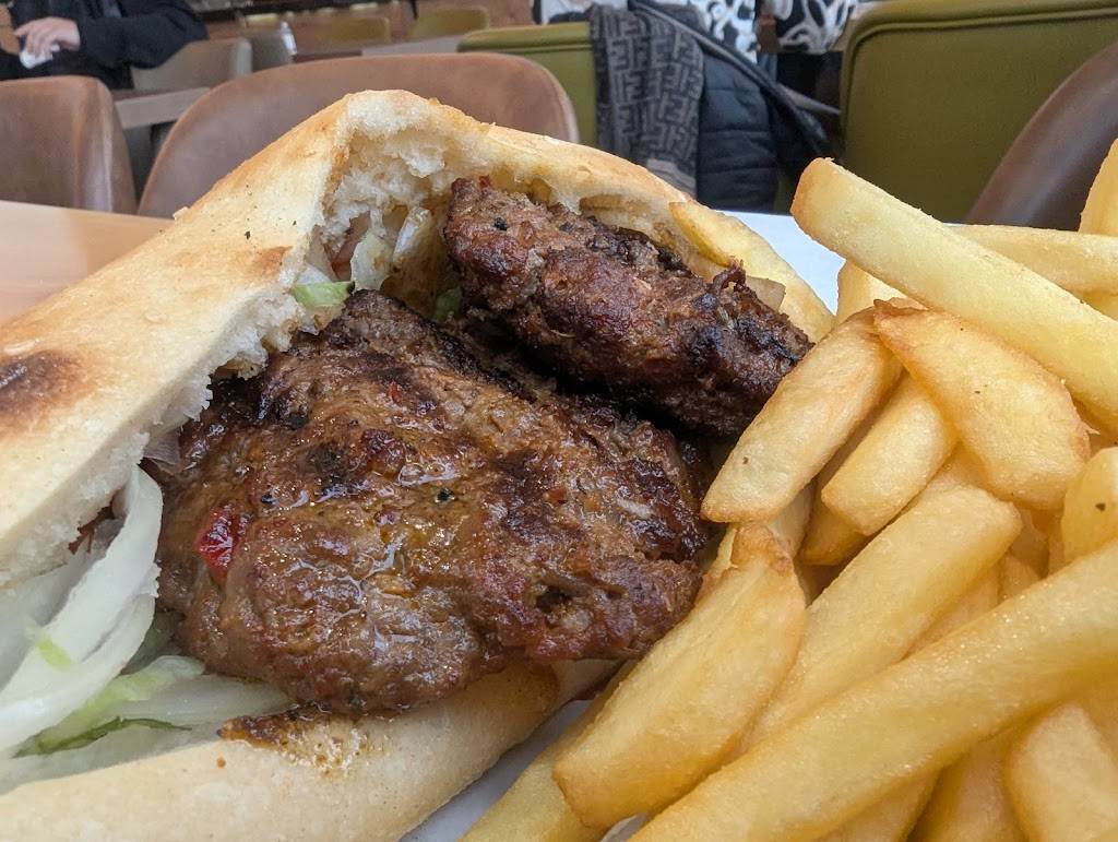 Le Chalet d'Oz Osny - Food Meat Tableware Fast food French fries
