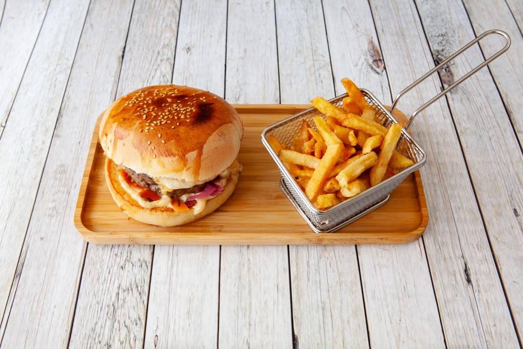 HAVE EAT Burger Puteaux - Dish Food Junk food Fast food French fries