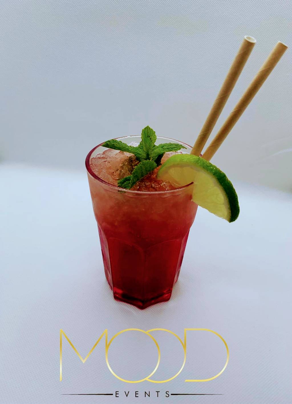 Mood Restaurant Toulouse - Food Tableware Liquid Cocktail Fruit