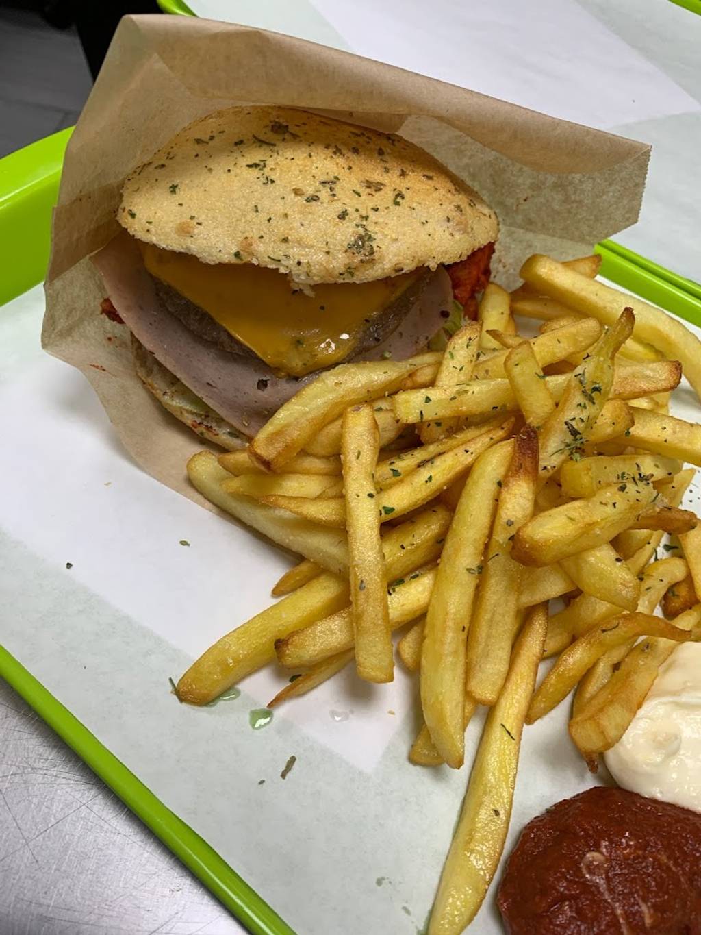 K'pital Stade de France Brasserie Aubervilliers - Food Tableware Ingredient French fries Fast food