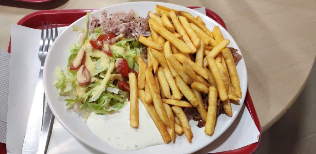 LaKasbah2 Fast-food Nogent-le-Roi - Dish Food French fries Cuisine Junk food