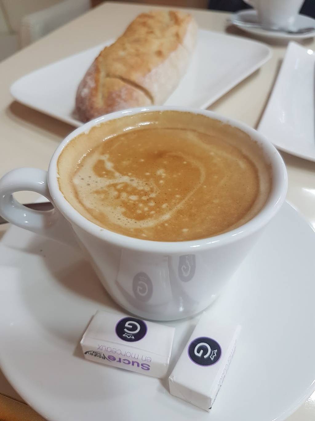 Le Serail Patisserie Paris - Caffè macchiato Café au lait Wiener melange Cup Coffee milk