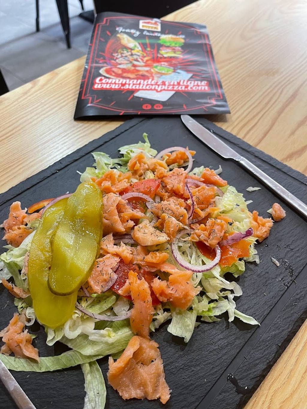 Station Pizza Monplaisir Lumière Lyon - Food Recipe Tableware Ingredient Leaf vegetable