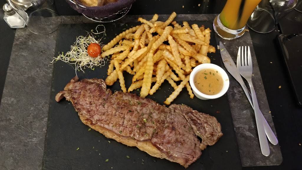 Au Miel d'orient " Le Véritable " Français Argenteuil - Dish Food Cuisine Flat iron steak Delmonico steak
