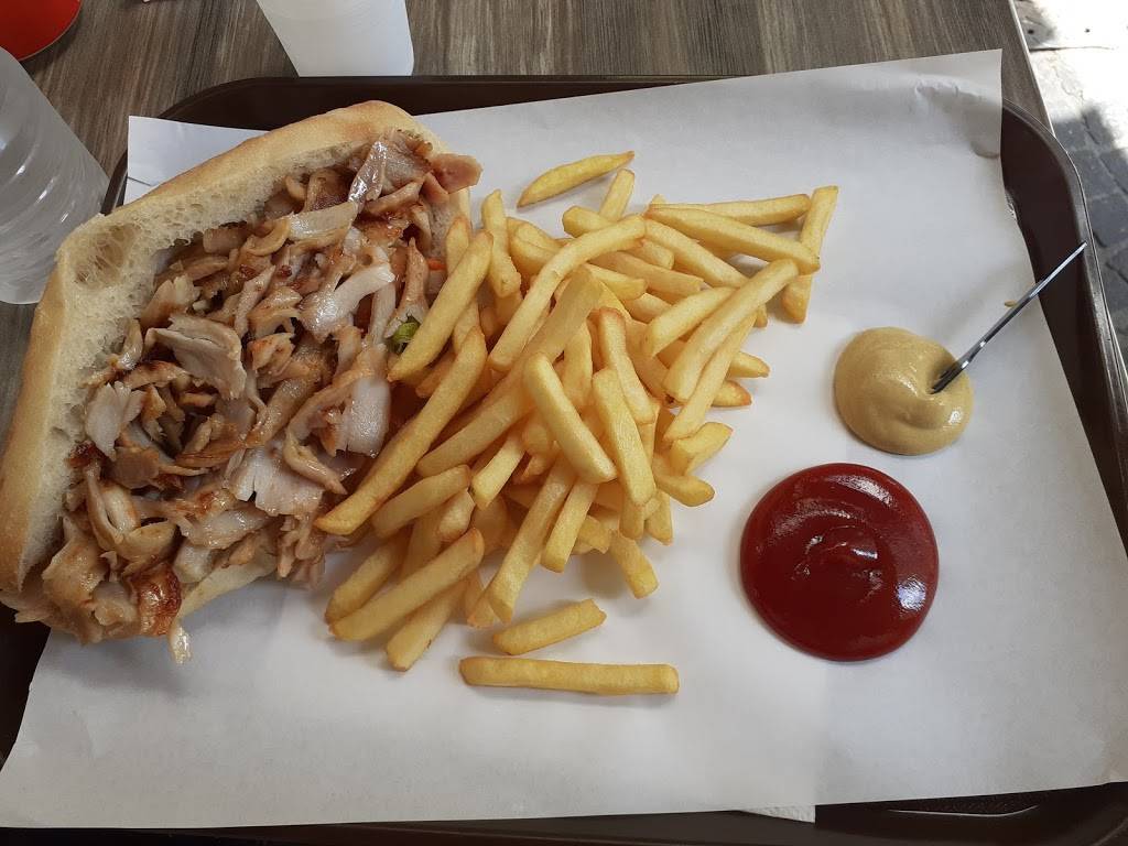 ISTANBUL KEBAP Nantes - Dish Food Junk food French fries Cuisine
