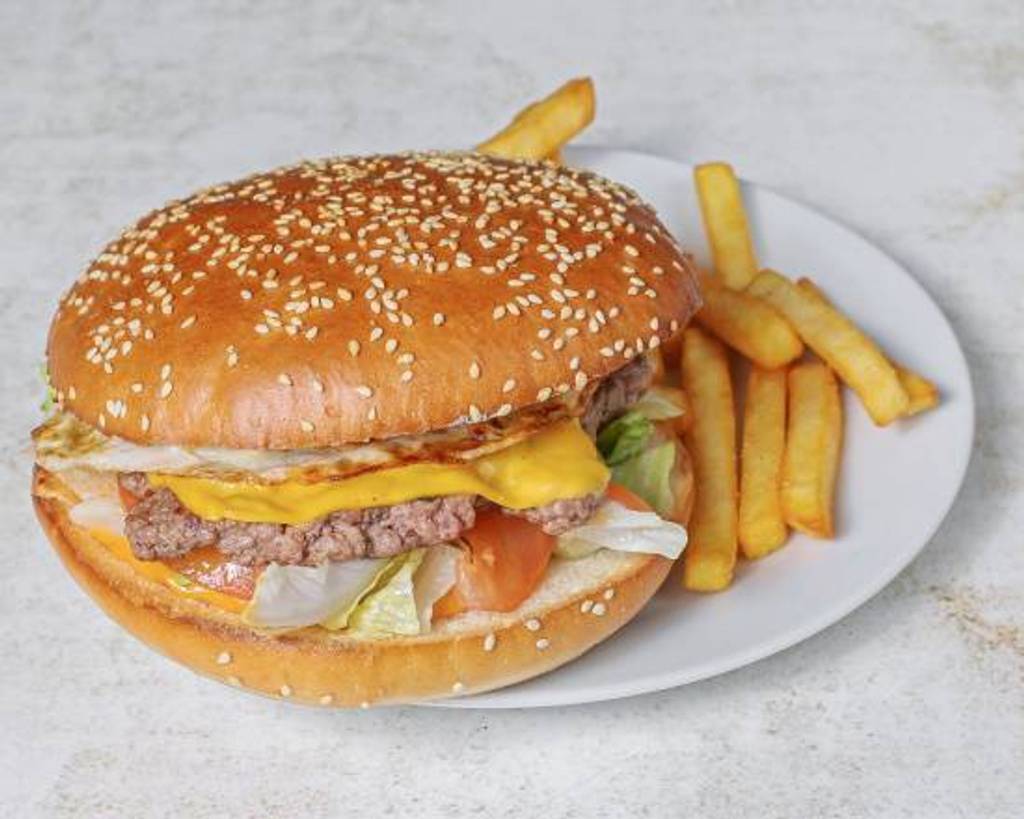Le Prince Strasbourg - Dish Food Junk food Fast food Hamburger