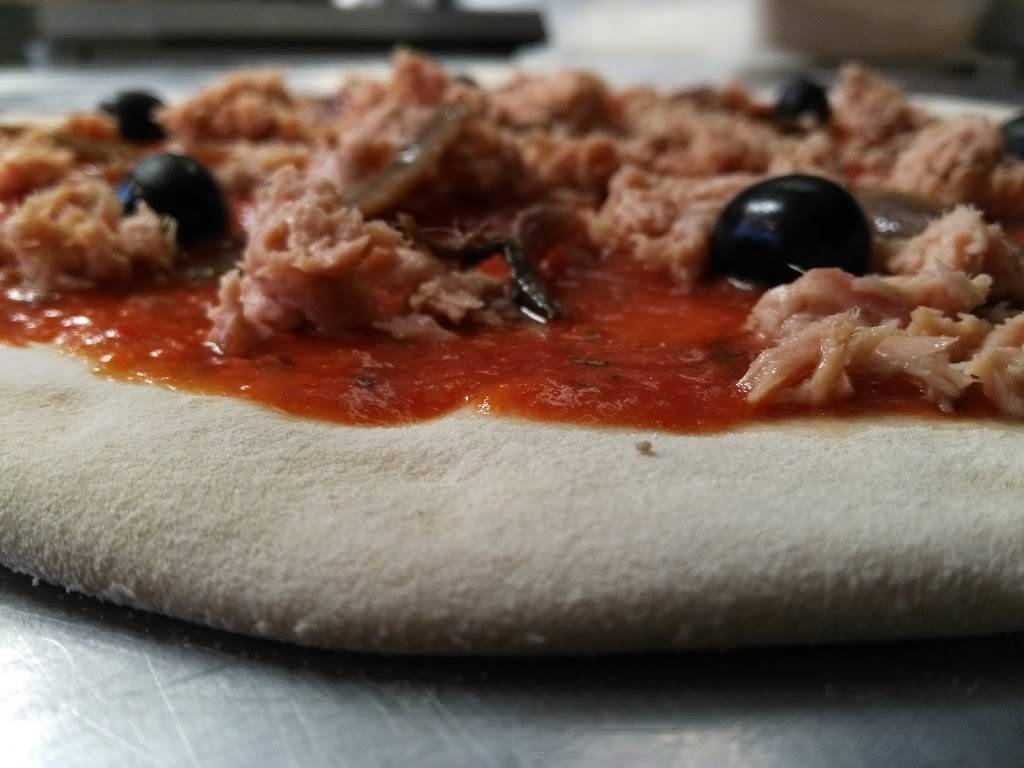 Camion Pizza au feu de bois Halal Pizza Nanterre - Dish Food Cuisine Pizza Ingredient