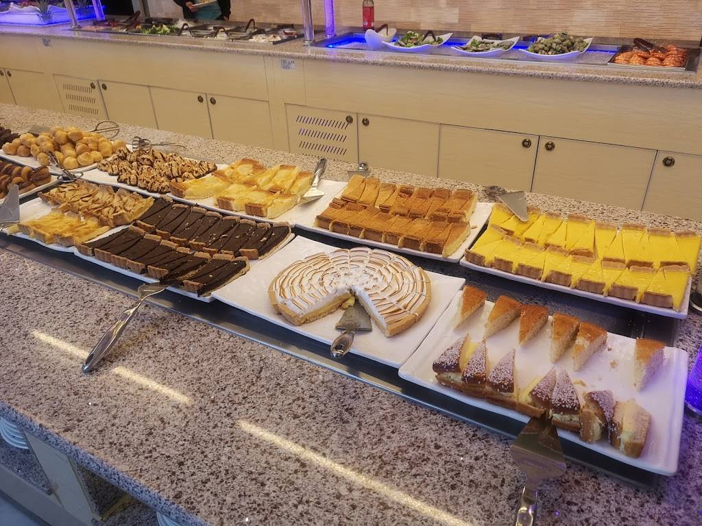 Le Pavillon Impérial Grigny - Food Ingredient Baked goods Cake Cuisine