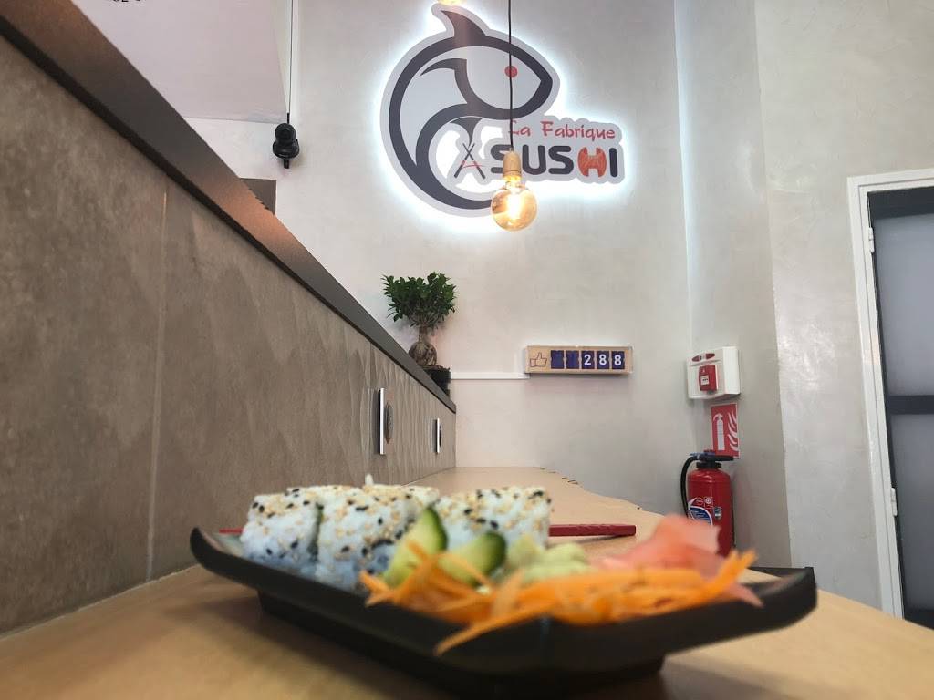 La Fabrique a Sushi Japonais Vernouillet - Room Countertop Table Food Interior design