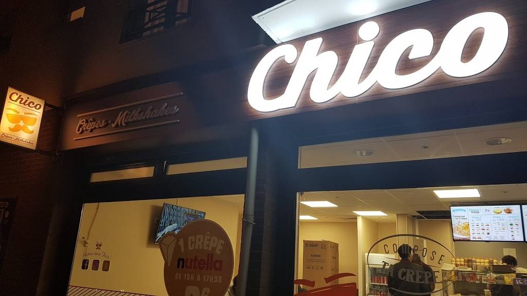 Chico Cergy - Font Building Night Fast food restaurant Signage