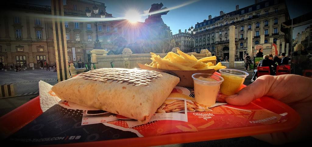 O'Tacos Terreaux Lyon - Junk food Food Dish Cuisine Fast food