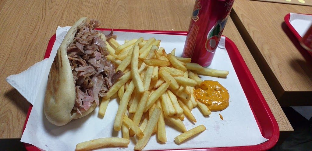 Zozan Cergy - Dish Food French fries Cuisine Junk food