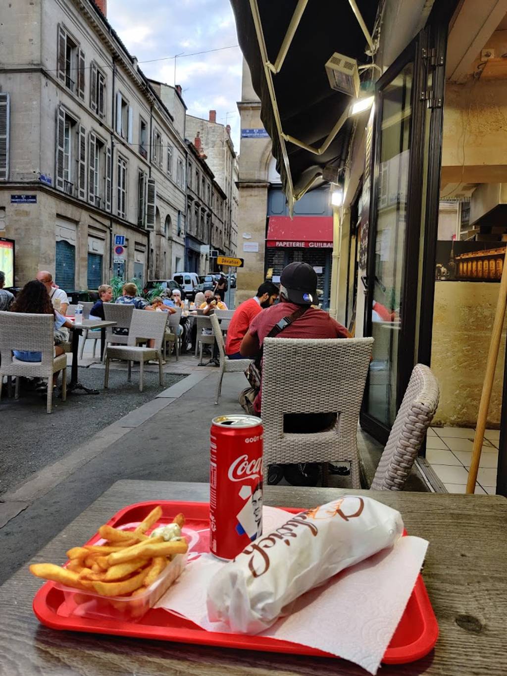 Kapital Kebab Fast-food Bordeaux - Red Snack Street Table Finger food