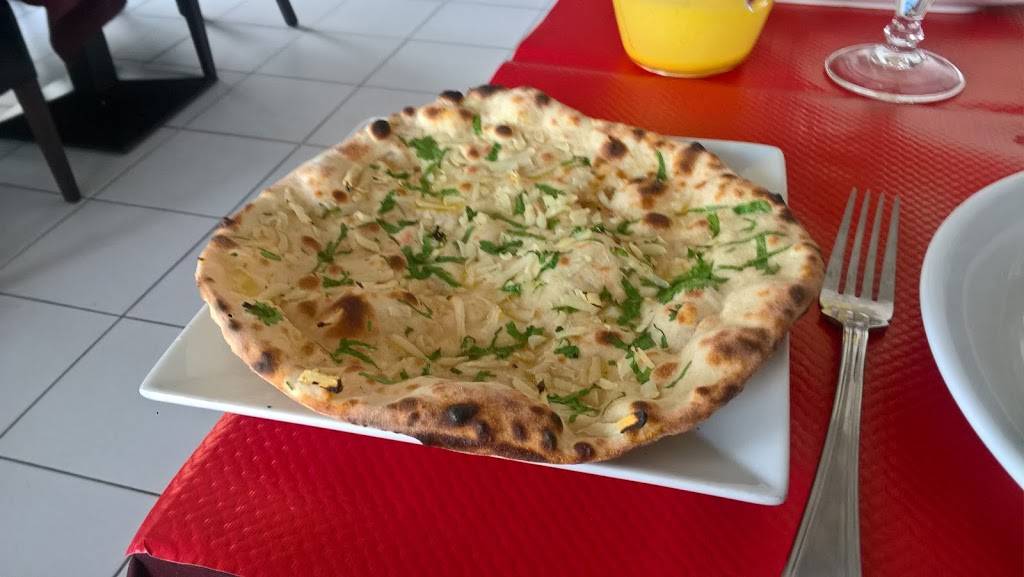 Taj Mahal Indien Martigues - Dish Food Cuisine Flatbread Ingredient