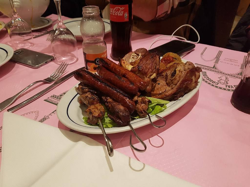 Au Royal Couscous Paris - Food Tableware Plate Ingredient Table