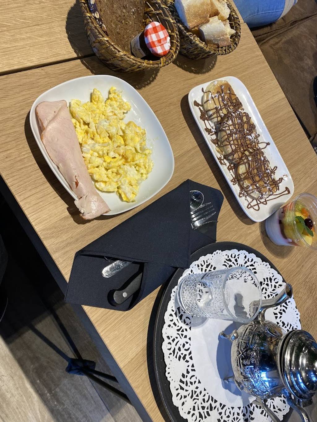 O'resto & café Avignon vedene Vedène - Food Tableware Table Dishware Plate