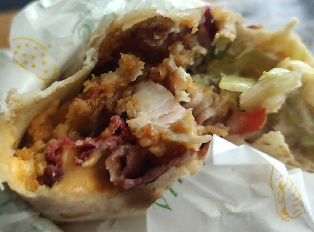 Le must chicken Franconville - Food Ingredient Recipe Fast food Sandwich wrap