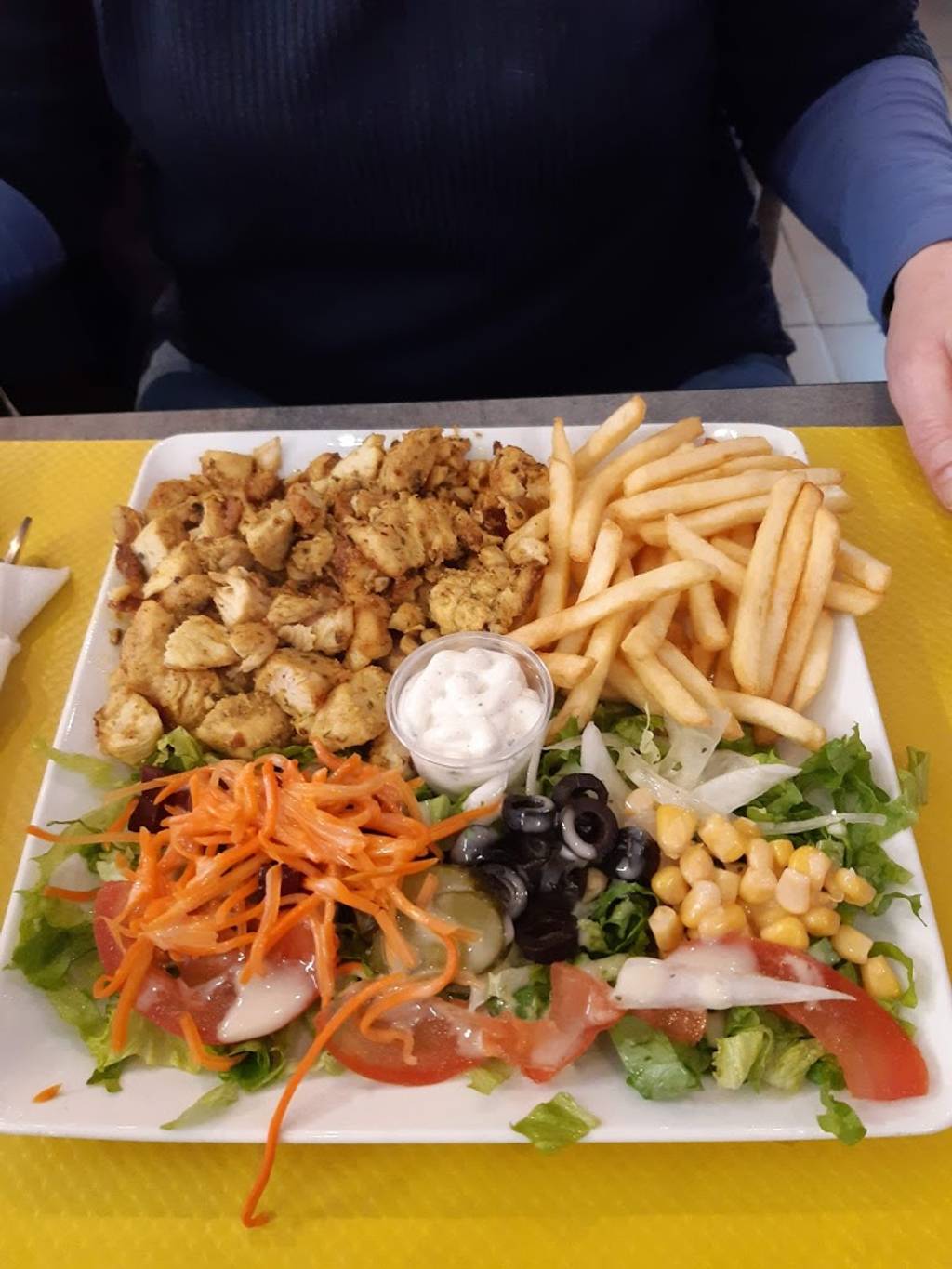 La Gazelle Fast-food Saint-Nazaire - Dish Food Cuisine Junk food Salad