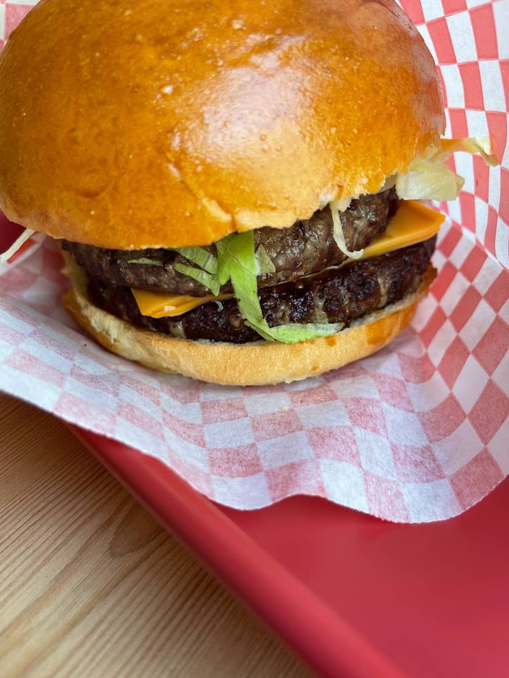 Nal's burger Élancourt - Food Bun Ingredient Sandwich Staple food