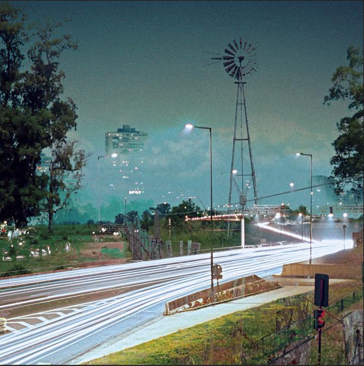 Portada para "Extranjero", Collage Comunicaciones