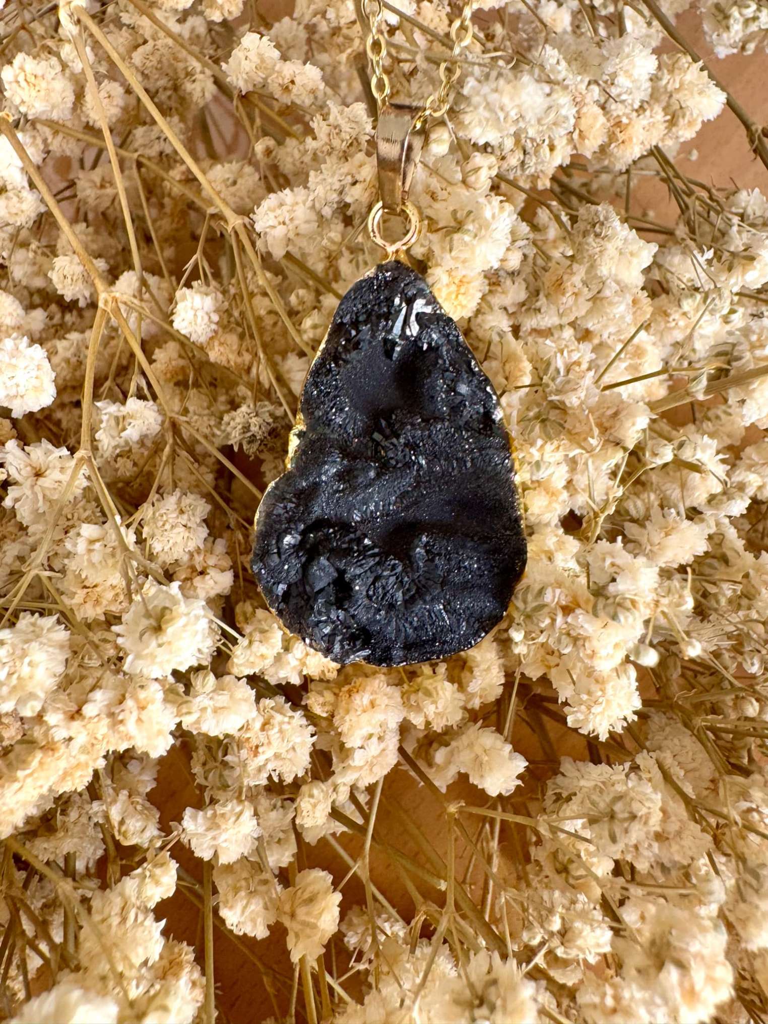 Collier Black Tectite en pierre naturelle