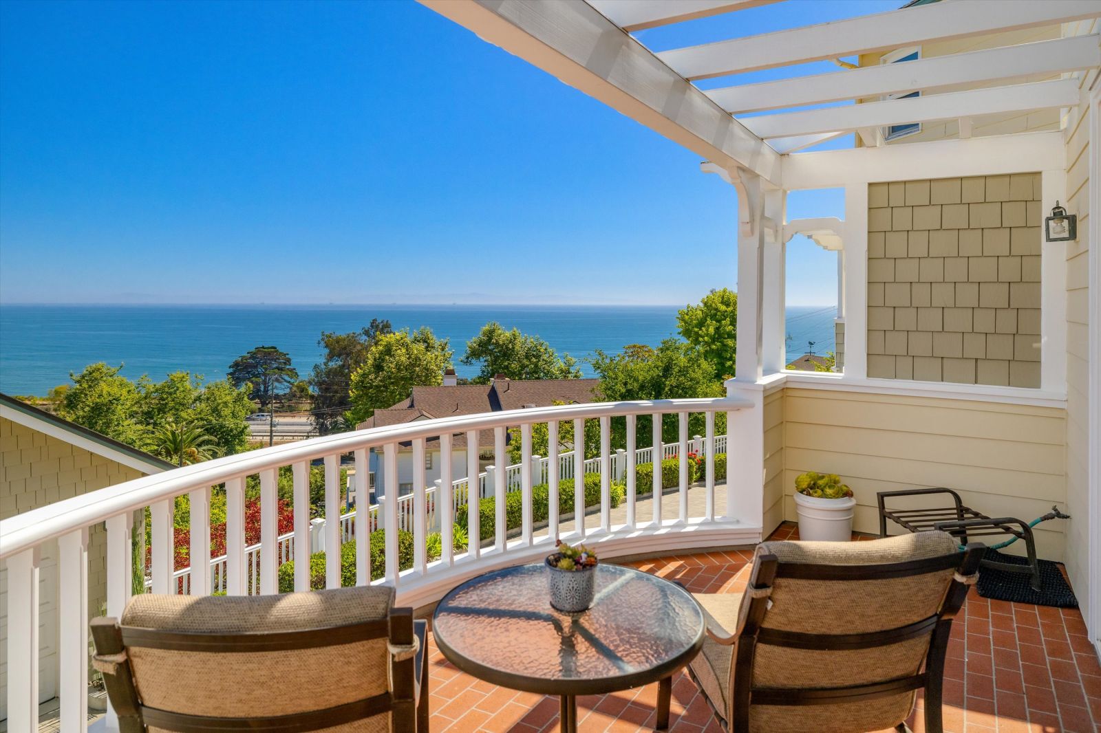 2568 Banner Ave, Summerland, Ca 93067 main image