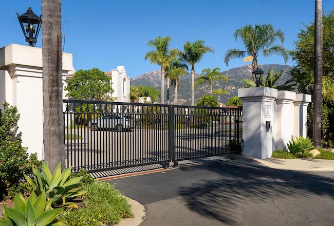 Codos ar an excellent choice for a second home because many are gated like this image of a gated community