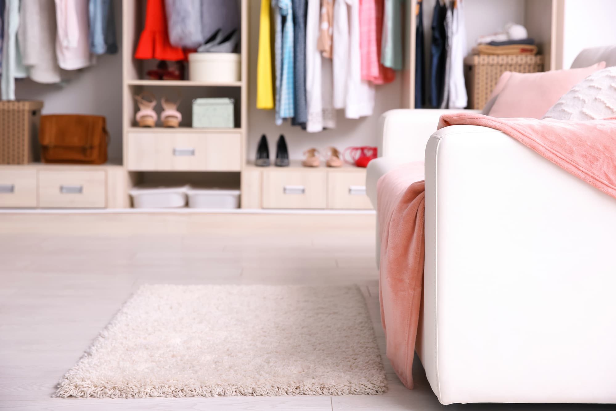 A neat and tidy dressing room, illustrating how to declutter your homee in dressing room