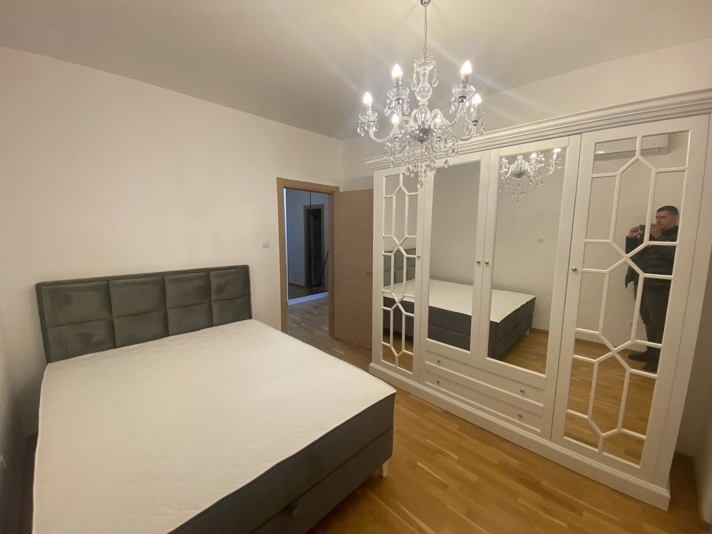 Број слике 8