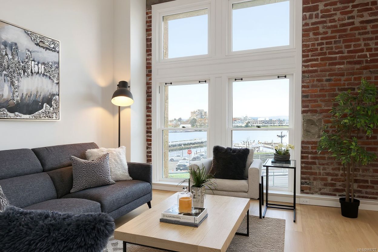 Cozy Modern Living Room with Navy Blue and White Accents