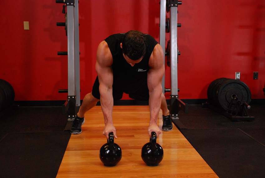 Alternating Renegade Row — starting position, working the middle back