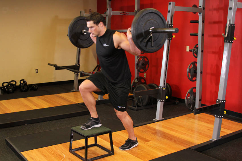 Barbell Step Ups — starting position, working the quads