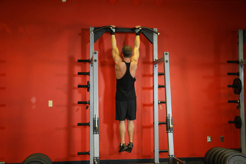 Chin-Up — starting position, working the lats
