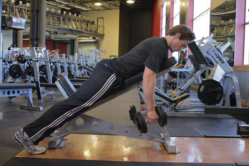 Dumbbell Incline Row — starting position, working the middle back