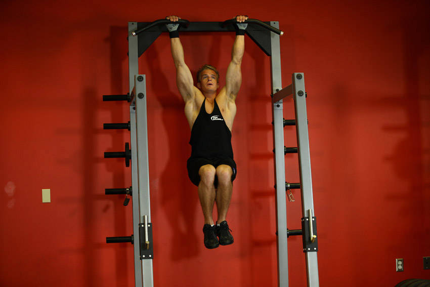 Hanging Pike — starting position, working the abs