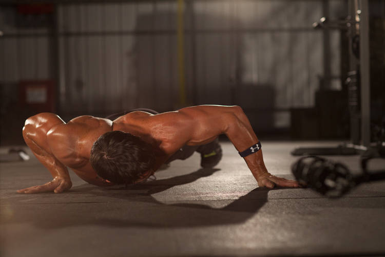 Isometric Wipers — starting position, working the chest