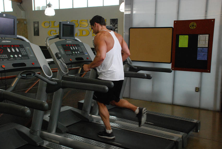 Jogging, Treadmill — starting position, working the quads