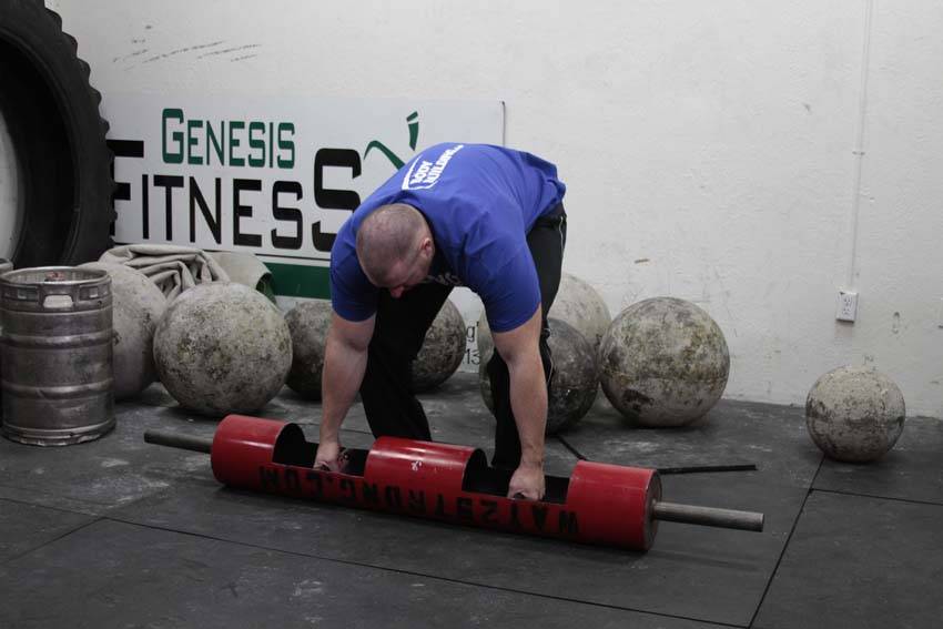 Log Lift — starting position, working the shoulders