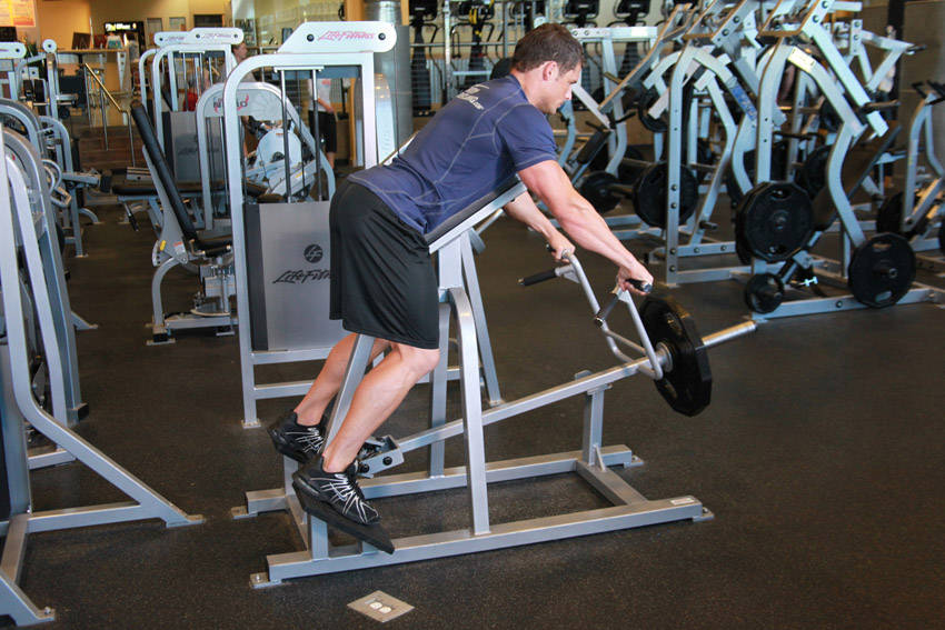 Lying T-Bar Row — starting position, working the middle back
