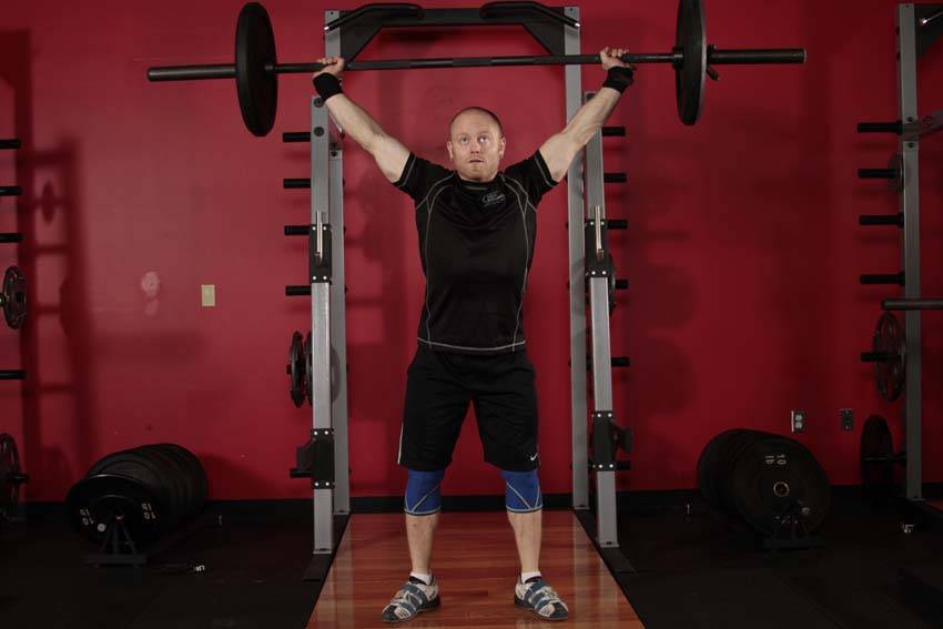 Overhead Squat — starting position, working the quads